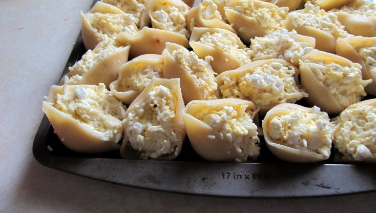 When I have a really long work week coming, I usually bake a bunch. This Sunday, I made breakfast muffins and five pans of manicotti.